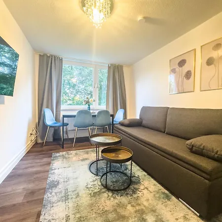Exhibition For 4 With Free Parking Space Apartment *